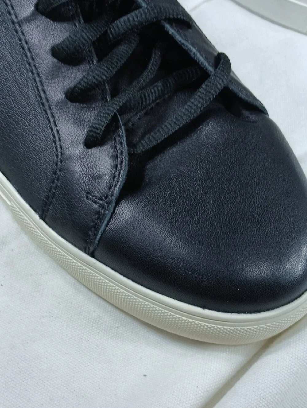 Dr. Scholl's NEW Black Leather sneakers or loafers